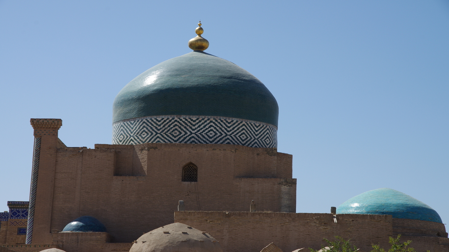 pixta_8413748_M (1).jpg